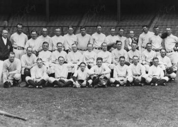 A 1925 photograph captures the New York Yankees team.