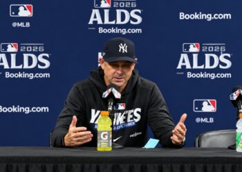 Aaron Boone talks to reporters after the Yankees' 5-2 ALDS loss to the Rays, Tampa, October 5, 2026.